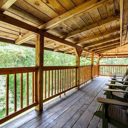 Forest Home Hot Tub Fire Pit Pool Table Pigeon Forge Eksteriør billede